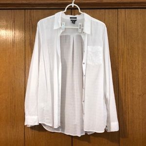 White Eddie Bauer Boyfriend Packable Shirt, sz XL